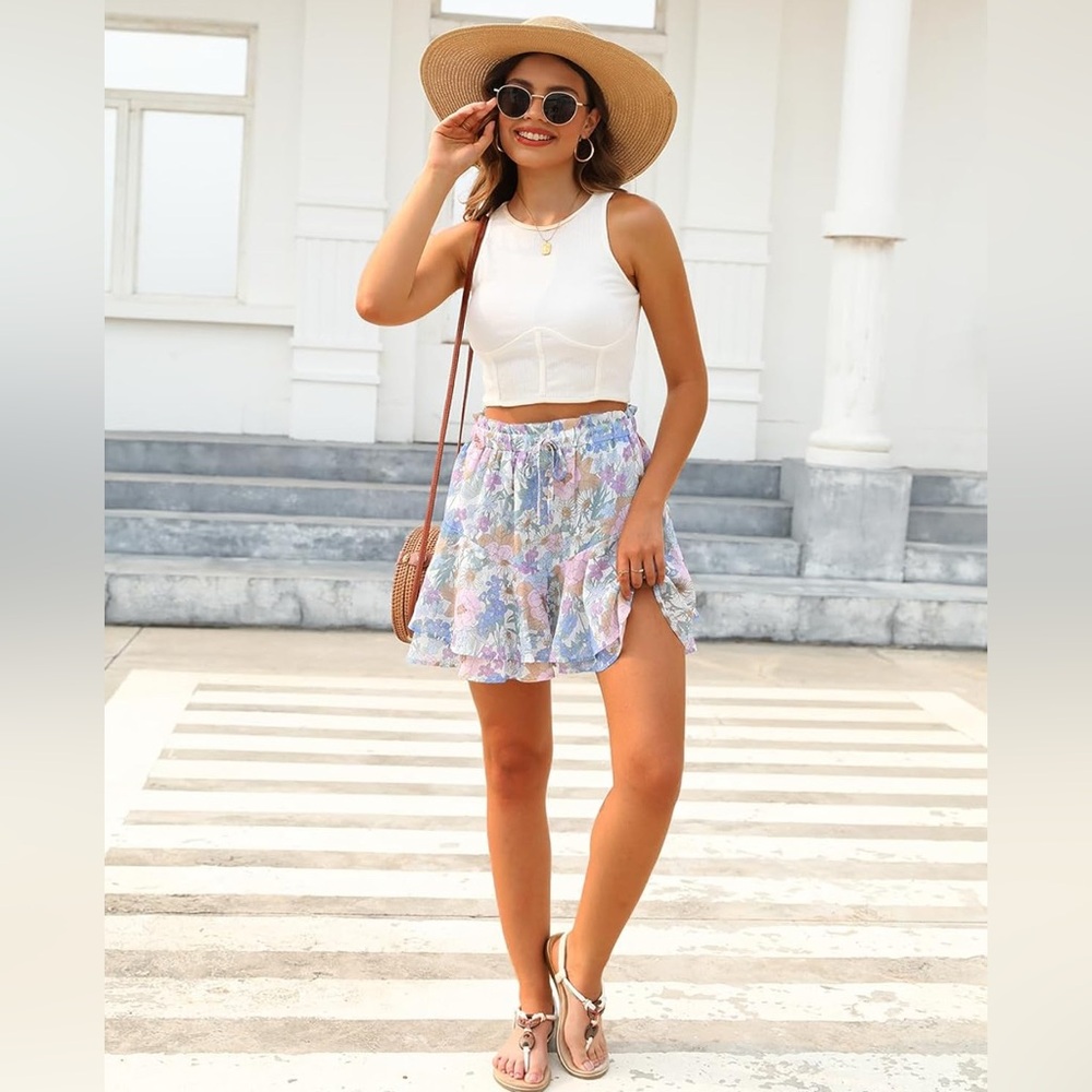 Women’s Medium Floral Skort - Never Worn